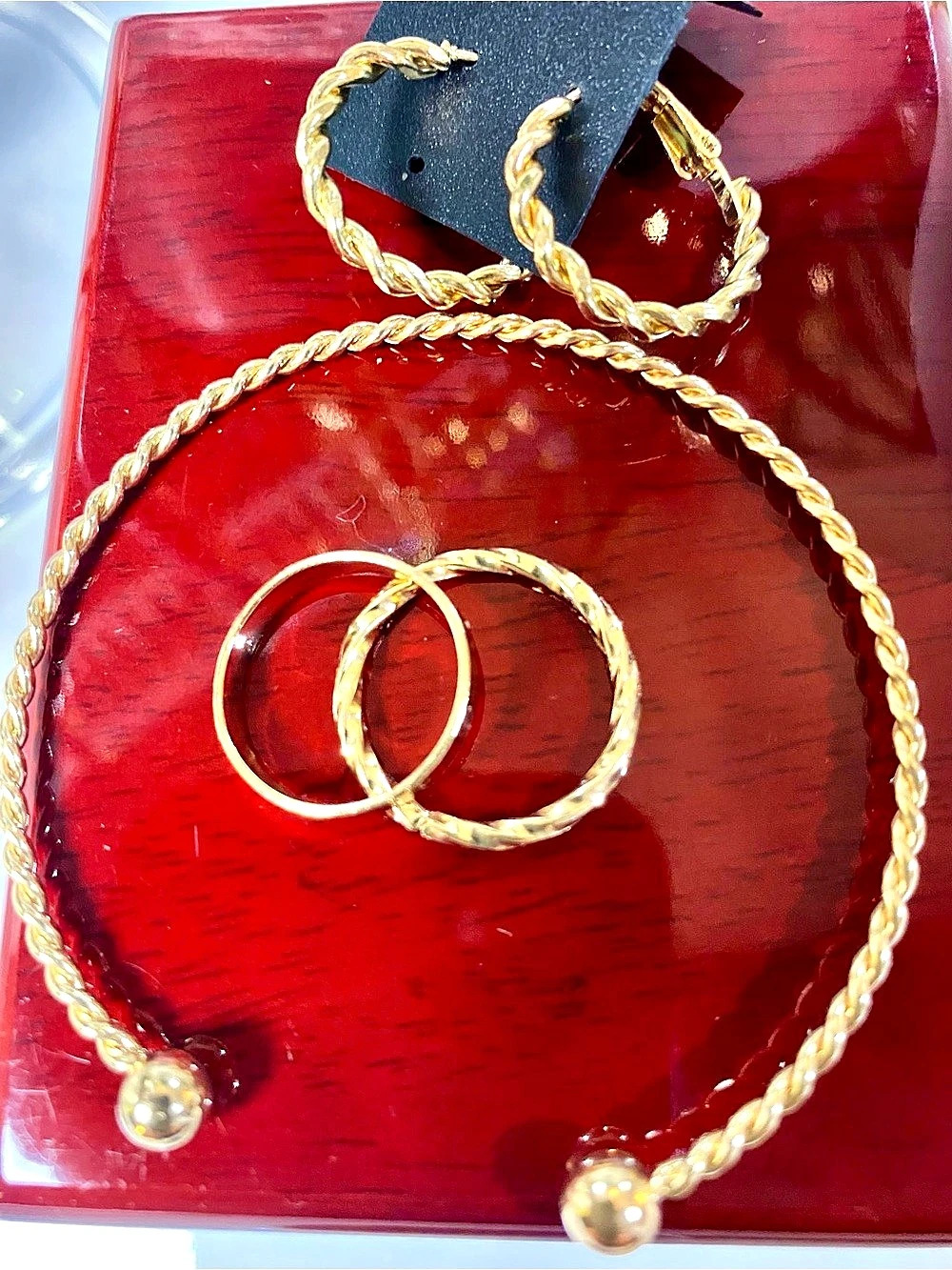 NWT Gold-Tone Twisted 5 Piece Jewelry Set!!